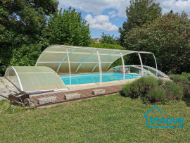 Vente
Grande propriété avec piscine à 10 min de Mantes