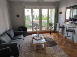 
                                                                                        Location
                                                                                         Grandes chambres en colocation dans bel appart