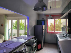 
                                                                                        Location
                                                                                         Grandes chambres en colocation dans bel appart