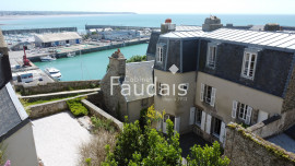 Vente
                                                                                Granville, La Haute Ville