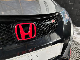 
                                                                                        Voiture
                                                                                         Honda Civic GT