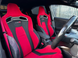 
                                                                                        Voiture
                                                                                         Honda Civic GT