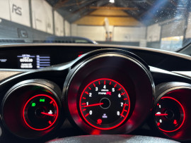 
                                                                                        Voiture
                                                                                         Honda Civic GT