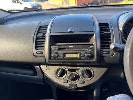 
                                                                                        Voiture
                                                                                         Honda Note 1.4 16v SE Hatchback 5dr Petrol Manual (150 g/km, 87 bhp) Hatchback