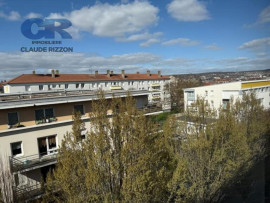 
                                                                                        Vente
                                                                                         HOPITAL CENTRAL - F1 loué à vendre