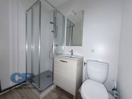 
                                                                                        Vente
                                                                                         HOPITAL CENTRAL - F1B à vendre