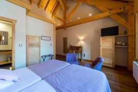 
                                                                                        Vente
                                                                                         Hôtel - Restaurant de charme à vendre à Signy L'Abbaye - Ardennes