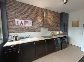 
                                                                                        Colocation
                                                                                         Hyper centre – chambre 20m² avec Balcon & Loggia