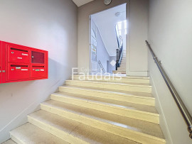 
                                                                                        Vente
                                                                                         HYPER CENTRE-VILLE DE SAINT-LO