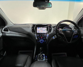 Voiture
                                                                                Hyundai Santa Fe 2.2 CRDi Blue Drive Wiggins Edition SUV 5dr Diesel Auto 4WD Euro 6 (s/s) (7 Seat) (200 ps)