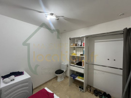 
                                                                                        Location
                                                                                         IDEAL ENTREPRENEUR - Grande maison avec entrepôt de 150m2