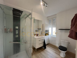 
                                                                                        Location
                                                                                         IDEAL ENTREPRENEUR - Grande maison avec entrepôt de 150m2