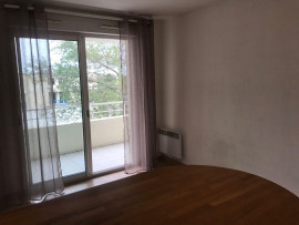 
                                                                                        Location
                                                                                         Idéal pour etudiant