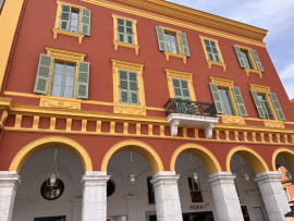 
                                                                                        Location
                                                                                         Idealement Situé Place Massena, 2 Pieces meublés