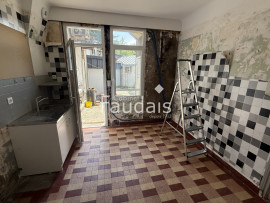 Vente
                                                                                immeuble bourg RONCEY