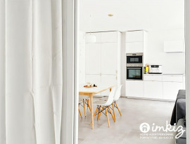 
                                                                                        Vente
                                                                                         Immeuble mixte de 240 m² centre historique d'Auray