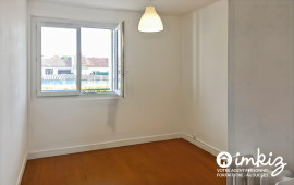 
                                                                                        Vente
                                                                                         investissement colocation T4 avec balcons  9%