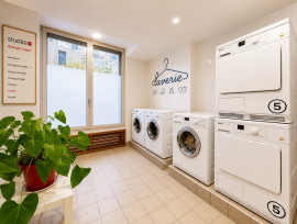 
                                                                                        Vente
                                                                                         Investissement locatif - studio 6e avec balcon