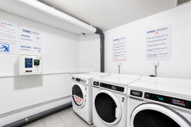 
                                                                                        Vente
                                                                                         Investissement locatif - studio terrasse / parking