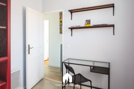 
                                                                                        Location
                                                                                         Jardins du Roucas