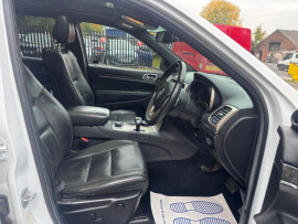 
                                                                                        Voiture
                                                                                         Jeep Grand Cherokee 3.0 V6 CRD Overland SUV 5dr Diesel Auto 4WD Euro 5 (247 bhp)