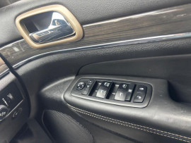 
                                                                                        Voiture
                                                                                         Jeep Grand Cherokee 3.0 V6 CRD Overland SUV 5dr Diesel Auto 4WD Euro 5 (247 bhp)