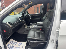 
                                                                                        Voiture
                                                                                         Jeep Grand Cherokee 3.0 V6 CRD Overland SUV 5dr Diesel Auto 4WD Euro 5 (247 bhp)