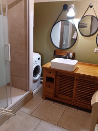 
                                                                                        Location
                                                                                         Joli 3 pièces meublé  calme  et très bien équipé