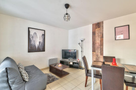 
                                                                                        Location
                                                                                         Joli appartement toulousain