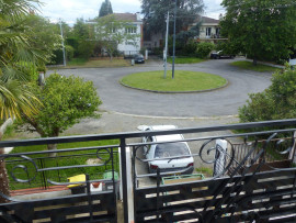 
                                                                                        Location
                                                                                         Joli appt T4 meublé refait à neuf dans une maison