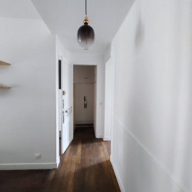 
                                                                                        Location
                                                                                         Joli cocon refait à neuf - 50m2 - 5mn Puces St Oue