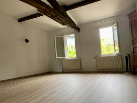 
                                                                                        Location
                                                                                         Joli Loft T1 de 50 M2 avec beau volume