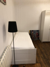 
                                                                                        Location
                                                                                         Joli studio a proximité de toutes commodités