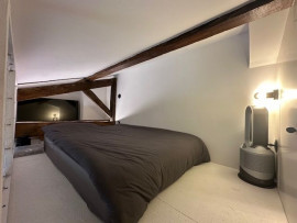 
                                                                                        Location
                                                                                         Joli studio au pied du métro Sablons Ligne 1 à Neuilly Sur Seine (loyer tout inclus)