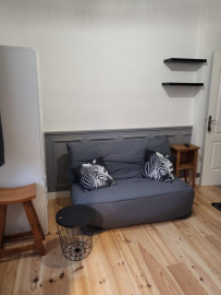 
                                                                                        Location
                                                                                         JOLI STUDIO HYPER CENTRE VILLE