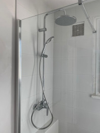 Location
Joli studio meublé à louer (loyer tout inclus)