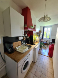 
                                                                                        Location
                                                                                         Joli studio meublé de 25m² à deux pas du château