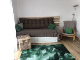 
                                                                                        Location
                                                                                         Joli studio meublé proche transport et commodités