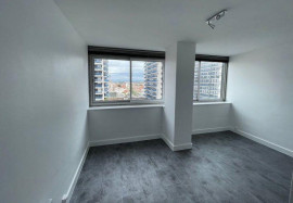 
                                                                                        Location
                                                                                         Joli studio offrant une belle vue sur Nancy
