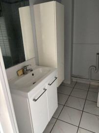 
                                                                                        Location
                                                                                         Joli studio rénové