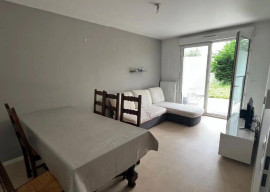 
                                                                                        Location
                                                                                         Joli T2 45m² avec un jardin et parking privé