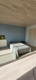 
                                                                                        Location
                                                                                         Joli T2 avec balcon salle de bain  cuisine  WC sép