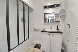
                                                                                        Vente
                                                                                         Joli T4 Bordeaux - vue Pont d'Aquitaine