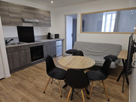 
                                                                                        Location
                                                                                         Jolie appartement T2 tout meublé