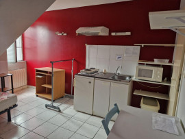 
                                                                                        Colocation
                                                                                         Jolie chambre meublée pour étudiant(e)