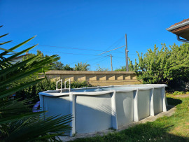 Location
Jolie Maison avec piscine (loyer tout inclus)