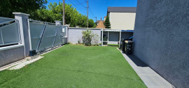 
                                                                                        Location
                                                                                         Jolie maison dans quartier tranquille.