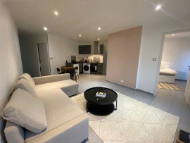 
                                                                                        Location
                                                                                         Jolie T3 Cours Julien 13006