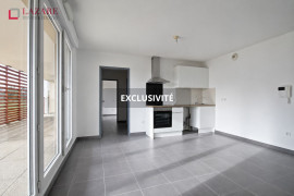 
                                                                                        Vente
                                                                                         JUVIGNAC T2 48M2 TERRASSE 22M² VUE SUR GOLF