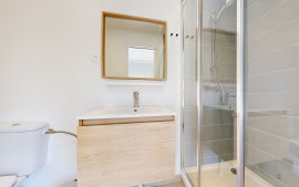 
                                                                                        Colocation
                                                                                         KER BAS 2